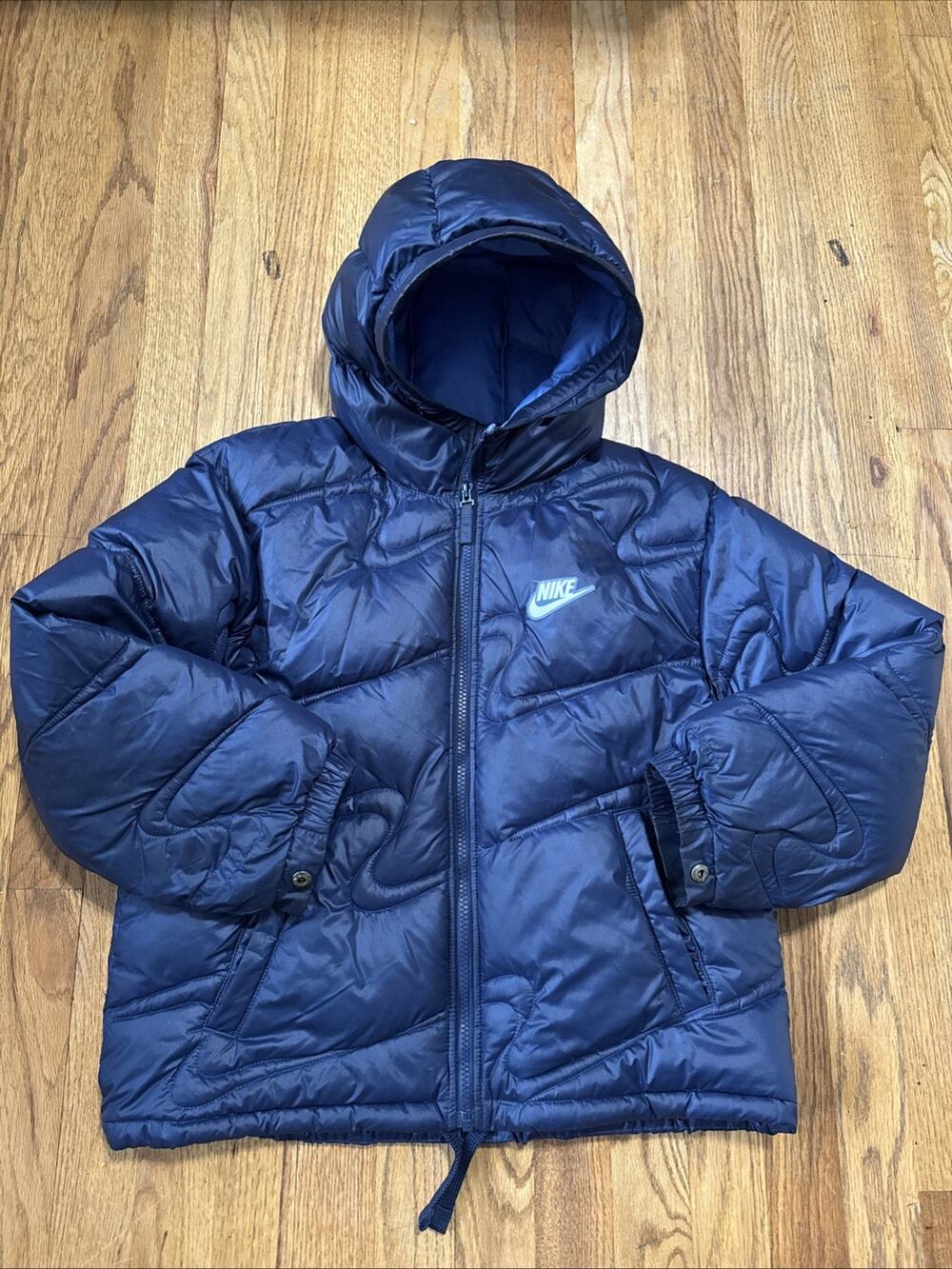 Nike Therma-Fit Winter Hooded Puffer Coat Zip Sz M Navy All Over Logo Warm